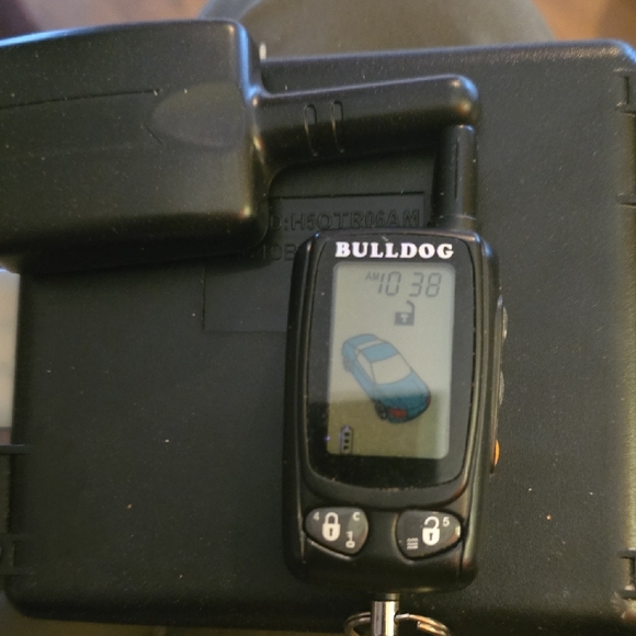 BULLDOG Car Alarm Remote with Control Module - Black - Picture 3 of 4